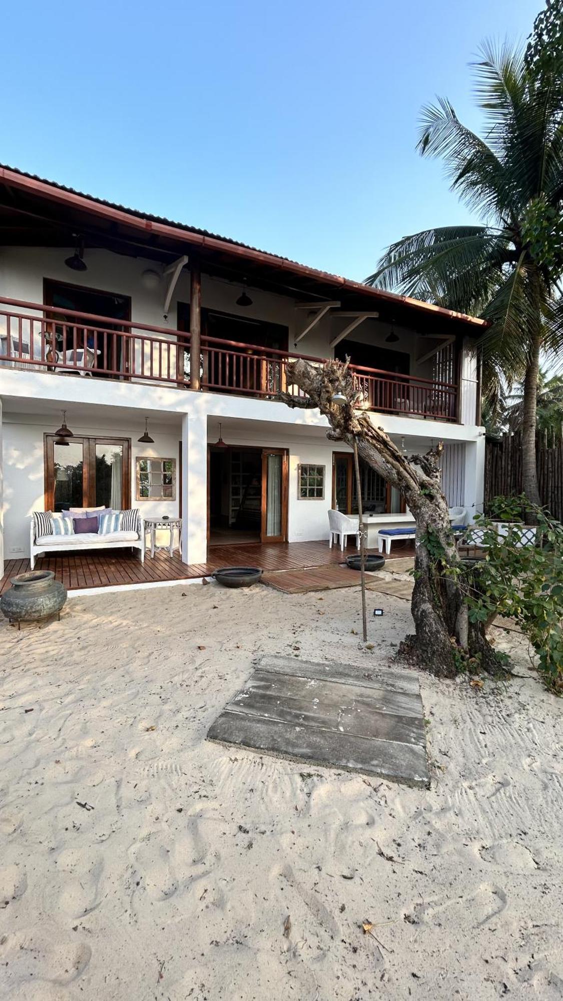 Saffronstays Stella Maris - Luxury Beach Front Villa Near Redi Beach Querim Kültér fotó