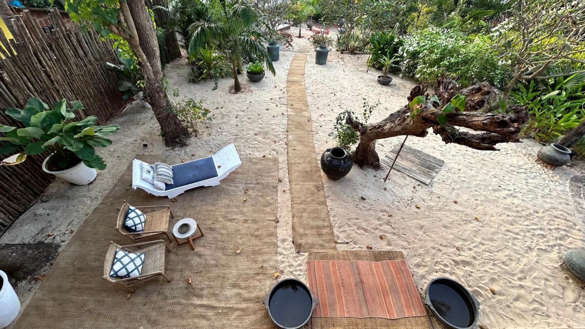 Saffronstays Stella Maris - Luxury Beach Front Villa Near Redi Beach Querim Kültér fotó